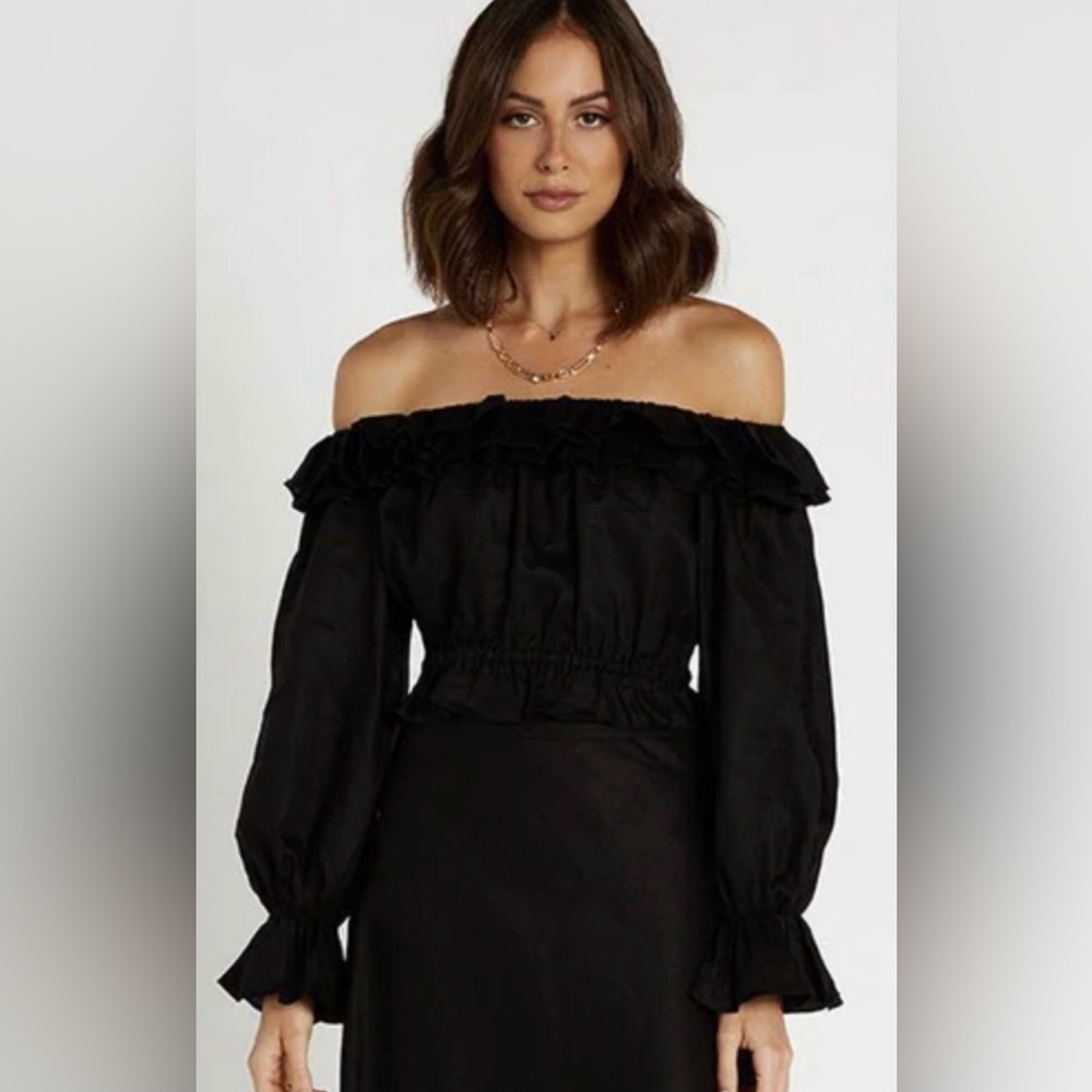 Dissh Mia Black Linen Off the Shoulder Top